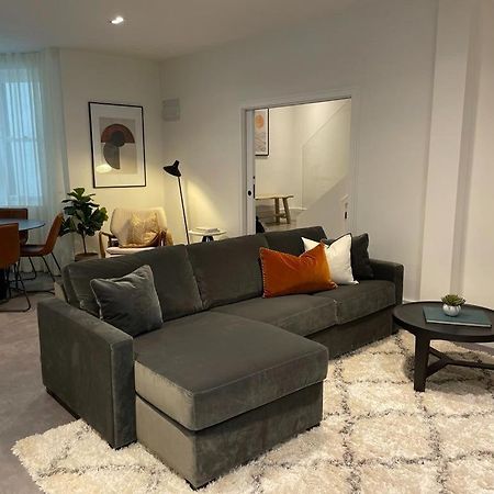 Brand New 3-Bedroom Home In לונדון מראה חיצוני תמונה